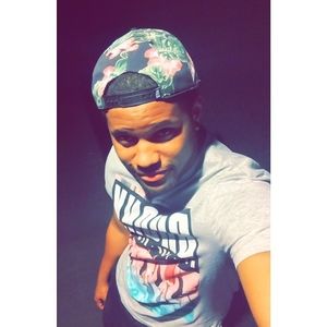 Meet your Posher, Kendall